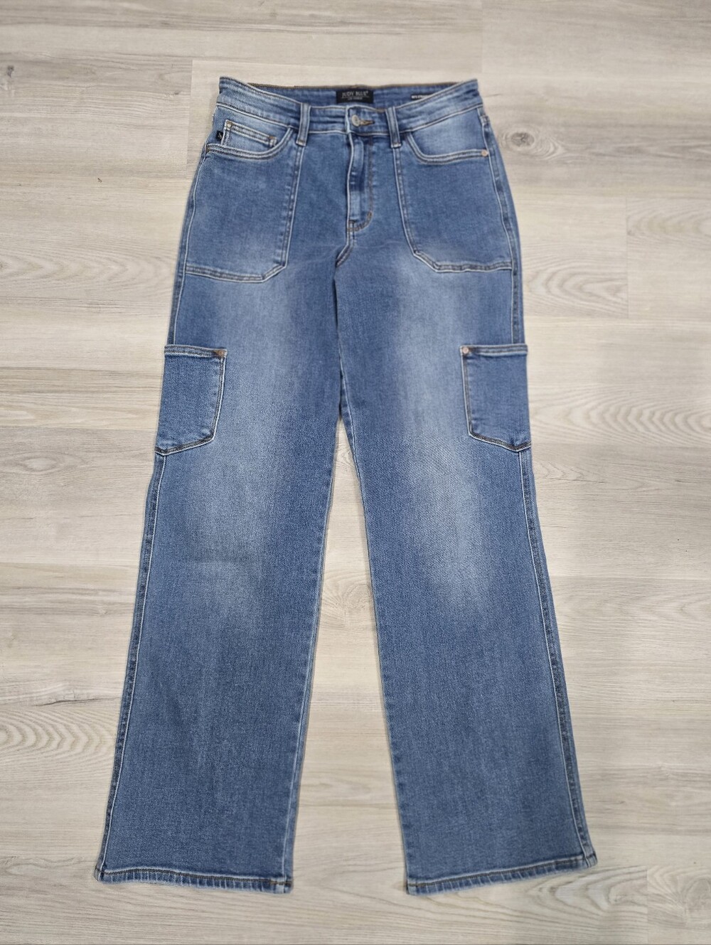 Judy Blue High Waist 90's Cargo Straight Denim Jeans Size 9/29 NWOT - Picture 2 of 6